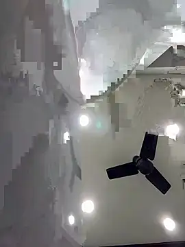 Snapshot of aay18 chatting on April 3, 2026, 5:22 pm aay18 online show from April 3, 2026, 5:22 pm