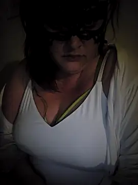 Blondibaby online show from April 17, 2026, 8:01 pm