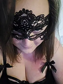 Blondibaby online show from April 19, 2026, 6:54 pm