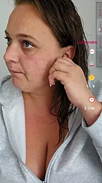 Snapshot of Blondibaby chatting on July 8, 2026, 4:11 pm Blondibaby online show from July 8, 2026, 4:11 pm