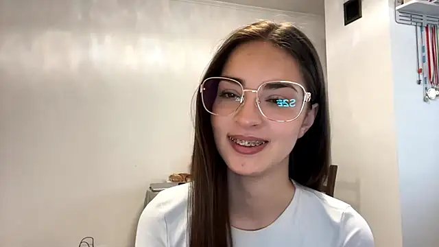 Snapshot of Rita_Sargoni chatting on April 7, 2026, 5:30 am Rita Sargoni online show from April 7, 2026, 5:30 am