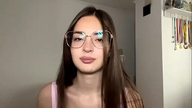 Snapshot of Rita_Sargoni chatting on April 9, 2026, 5:18 am Rita Sargoni online show from April 9, 2026, 5:18 am