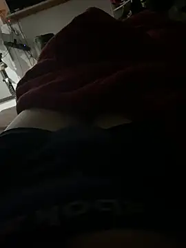 pelgaazul01 online show from April 4, 2026, 1:15 am