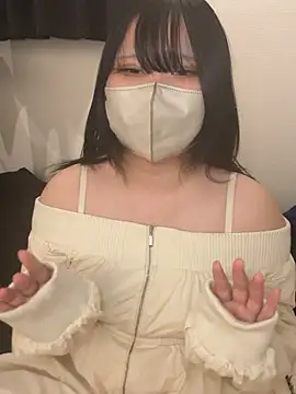 Snapshot of miwako_mothi chatting on April 11, 2026, 2:32 pm miwako mothi online show from April 11, 2026, 2:32 pm