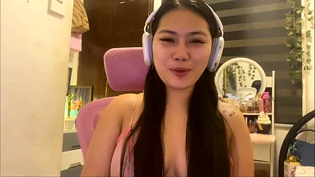 GlindaDejardin online show from May 25, 2026, 10:16 pm