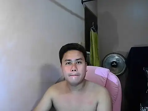Snapshot of tipsy_butter chatting on July 21, 2026, 7:43 am tipsy butter online show from July 21, 2026, 7:43 am
