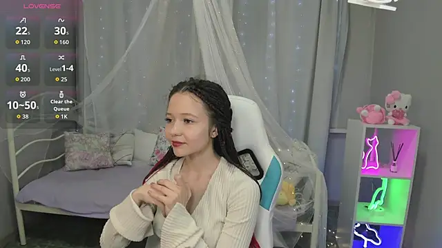 Snapshot of OliviaRice chatting on April 7, 2026, 10:26 am OliviaRice online show from April 7, 2026, 10:26 am