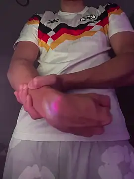 YorSexboy777 online show from April 5, 2026, 11:57 pm