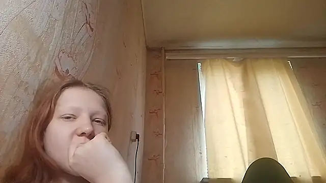 BirgitKamal online show from June 24, 2026, 1:54 pm