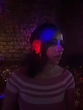 SusanneGrace online show from May 17, 2026, 3:26 am