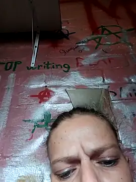 Snapshot of Skymadison6 chatting on April 14, 2026, 1:50 pm Skymadison6 online show from April 14, 2026, 1:50 pm