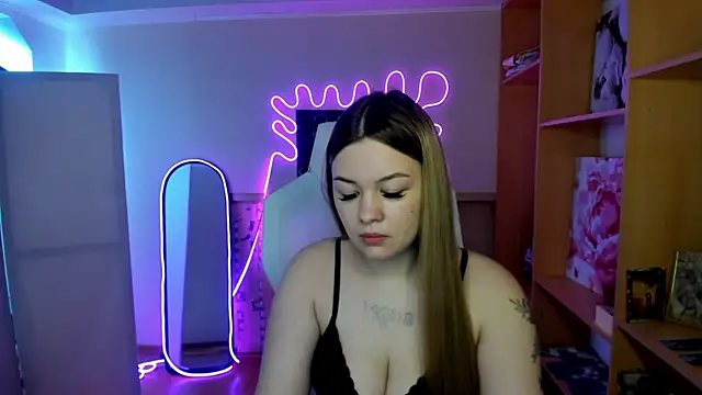 Snapshot of AmeliePeach chatting on April 25, 2026, 4:48 am AmeliePeach online show from April 25, 2026, 4:48 am