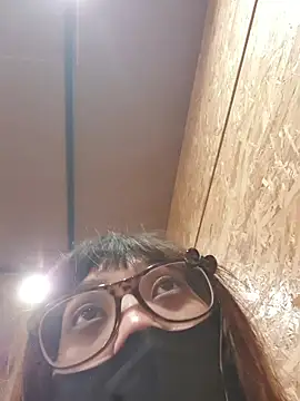 Snapshot of vivi_panda chatting on May 14, 2026, 6:31 am vivi panda online show from May 14, 2026, 6:31 am