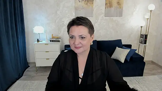 AnnaCorlane online show from May 20, 2026, 4:51 am