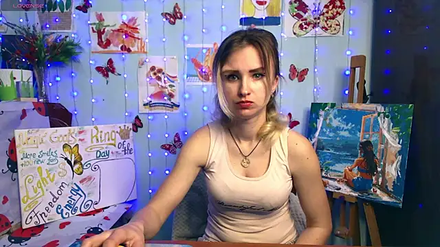 Snapshot of HarleyLife chatting on April 15, 2026, 8:10 am HarleyLife online show from April 15, 2026, 8:10 am