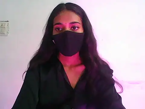 Snapshot of Shanaya_xo chatting on July 16, 2026, 5:52 pm Shanaya xo online show from July 16, 2026, 5:52 pm
