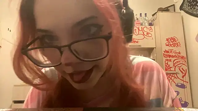 RedHeadCat online show from April 27, 2026, 9:35 pm