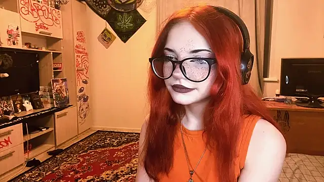 RedHeadCat online show from May 14, 2026, 10:27 pm