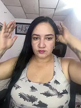 Fresita-12 online show from May 2, 2026, 10:04 pm