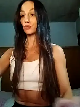 Snapshot of canduxgirl chatting on April 29, 2026, 9:32 pm canduxgirl online show from April 29, 2026, 9:32 pm