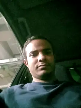 Snapshot of LuisLatinboyy chatting on April 14, 2026, 11:44 pm LuisLatinboyy online show from April 14, 2026, 11:44 pm