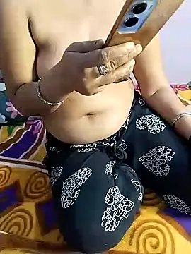 Snapshot of Reshmi54 chatting on April 8, 2026, 4:51 pm Reshmi54 online show from April 8, 2026, 4:51 pm