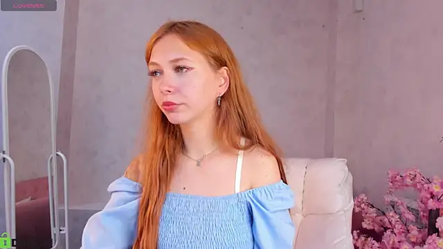 Snapshot of Sienna_Nyx chatting on May 28, 2026, 9:06 am Sienna Nyx online show from May 28, 2026, 9:06 am