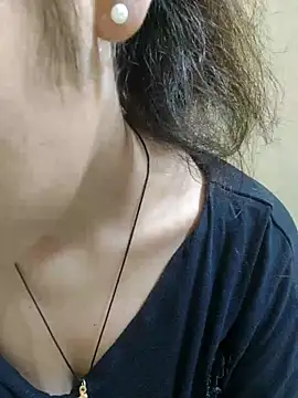 Snapshot of Monika_kumari6 chatting on June 18, 2026, 3:27 pm Monika kumari6 online show from June 18, 2026, 3:27 pm