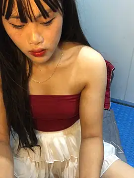 Zoe X1 online show from April 10, 2026, 3:50 pm