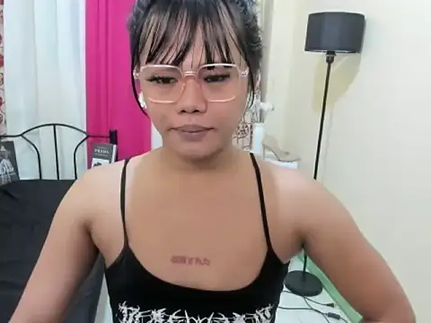 Snapshot of Seductive_terra chatting on May 3, 2026, 2:12 pm Seductive terra online show from May 3, 2026, 2:12 pm