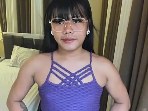 Snapshot of Seductive_terra chatting on June 1, 2026, 2:08 pm Seductive terra online show from June 1, 2026, 2:08 pm