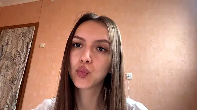 Snapshot of BrandyNorthcott chatting on April 17, 2026, 2:47 am BrandyNorthcott online show from April 17, 2026, 2:47 am