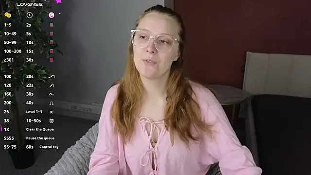 Snapshot of JessieWayy chatting on May 15, 2026, 1:12 am JessieWayy online show from May 15, 2026, 1:12 am