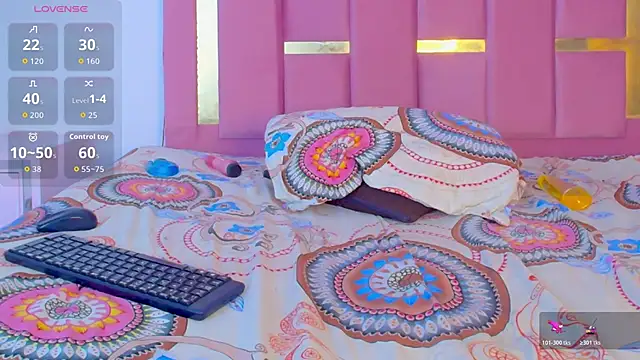Snapshot of KatalinaSunset chatting on April 15, 2026, 7:58 pm KatalinaSunset online show from April 15, 2026, 7:58 pm