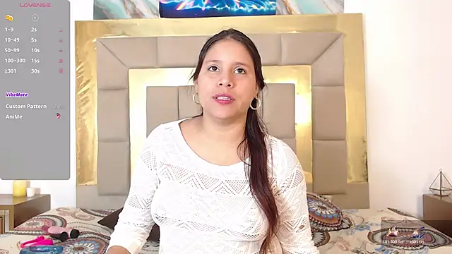Snapshot of KatalinaSunset chatting on April 17, 2026, 1:36 pm KatalinaSunset online show from April 17, 2026, 1:36 pm