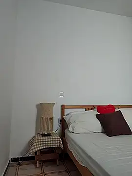 Snapshot of Vivistar5 chatting on April 8, 2026, 10:04 am Vivistar5 online show from April 8, 2026, 10:04 am