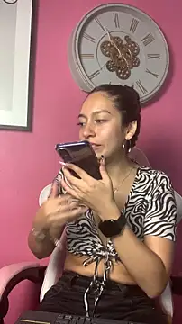 Snapshot of DulceLatinaxo chatting on July 1, 2026, 7:13 pm DulceLatinaxo online show from July 1, 2026, 7:13 pm