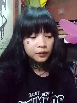 Snapshot of XShihoniLahgi chatting on April 16, 2026, 6:19 pm XShihoniLahgi online show from April 16, 2026, 6:19 pm