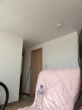 lunasex06 online show from May 11, 2026, 4:04 pm