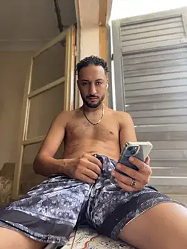 Snapshot of legende59 chatting on June 28, 2026, 12:44 pm legende59 online show from June 28, 2026, 12:44 pm