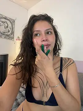 Snapshot of Dreanaa chatting on June 30, 2026, 9:05 pm Dreanaa online show from June 30, 2026, 9:05 pm
