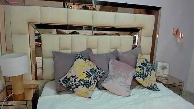 lia damasco online show from June 14, 2026, 3:08 am
