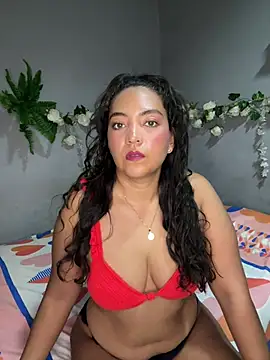RoxanaEvanss online show from May 25, 2026, 8:48 pm