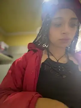 Snapshot of Sasha-firee chatting on May 13, 2026, 12:30 am Sasha-firee online show from May 13, 2026, 12:30 am