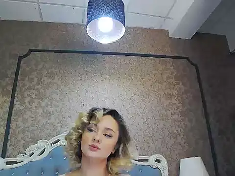 Snapshot of Ivy_Quin chatting on April 10, 2026, 3:56 am Ivy Quin online show from April 10, 2026, 3:56 am
