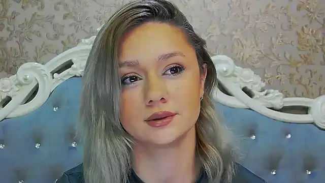 Snapshot of Ivy_Quin chatting on May 12, 2026, 3:36 am Ivy Quin online show from May 12, 2026, 3:36 am