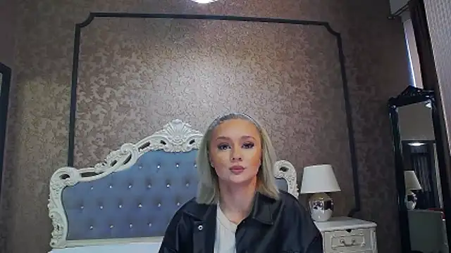 Snapshot of Ivy_Quin chatting on May 21, 2026, 4:08 am Ivy Quin online show from May 21, 2026, 4:08 am