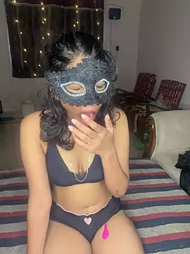 Love Birds00 online show from July 1, 2026, 9:33 am