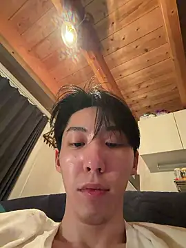 Snapshot of akty233 chatting on April 7, 2026, 11:54 am akty233 online show from April 7, 2026, 11:54 am