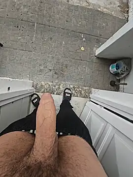lucasanal20 online show from May 25, 2026, 11:27 am